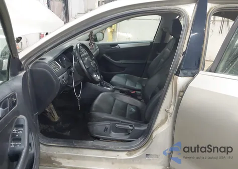 2013 Volkswagen Jetta 2.5L Se from USA, damaged, VIN 3VWDP7AJ5DM264652